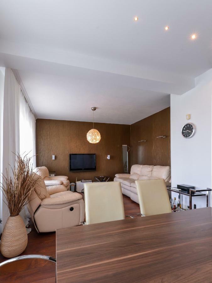 Super Premium Two Bedroom On Vitosha Boulevard Sofia